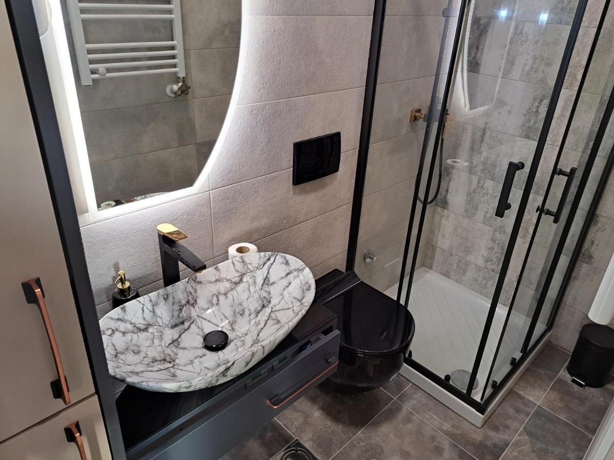 Apartman Rojic Нови Сад Екстериор снимка